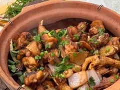 焖鸡煲-广宁炭炉鸡煲·富临门饭店