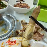 李女士又来她的食堂吃饭啦