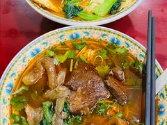 -金杨拉面王小吃面馆·牛三宝面·红烧牛肉粉