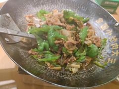 -费大厨辣椒炒肉(万家丽一店)