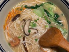 高汤素什锦米线-刀小蛮半只鸡过桥米线(家乐福四元桥店)