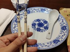 -方国老头包子·39年威海本地老字号•小船海鲜疙瘩汤