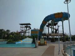 -平江亚马逊水上乐园