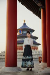 点击看大图 -美云庭古装·格格服汉服·京城旅拍(北京店)