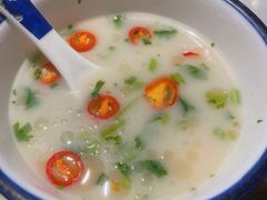 -尚尚仙·酸汤猪手·猪肚鸡火锅(华联万柳购物中心店)