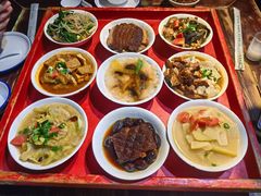 -蓝田九大碗民俗食府(蓝田店)