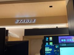 -稳电竞酒店(桥北泰冯路地铁站店)