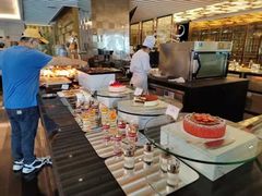 -圣丰索菲特·2 On 988 Café 自助餐厅