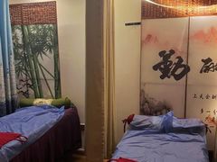 -佰推·肩颈腰·推拿理疗(湾悦城店)