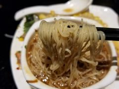 手擀面-官也街澳门火锅(新源里店)