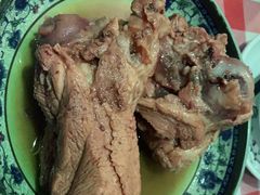酱骨棒-东北哈尔滨酱骨头馆房掌柜铁锅炖