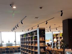 -魔方城市书房(中街益田店)