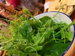 -野山舂·贵州现舂酸汤火锅(鸿通城店)