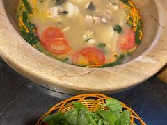 -抚仙湖生态石锅鱼野生菌(告庄店)
