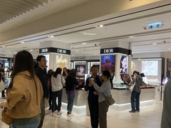 -SAINT LAURENT(海港城店)