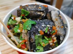 -黑色经典·长沙臭豆腐(粤华路店)