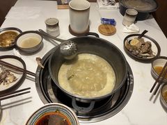 -汤宴·参须肚包鸡(南京路店)