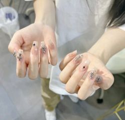 -斯馨·健康美甲美睫