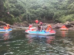-安吉龙王山峡谷漂流