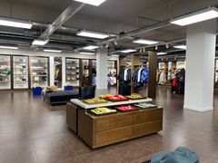 -巴宝莉工厂店/折扣店(工厂店)