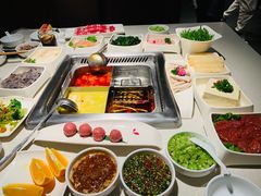 -海底捞火锅鲜切牛肉主题店(长寿路店)