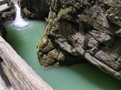 -龙水峡地缝景区