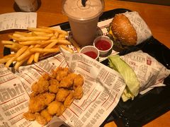 -The Habit Burger Grill 哈比特汉堡(复兴soho店)