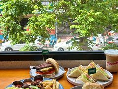 -Thanks美式餐厅(汉堡咖啡店)