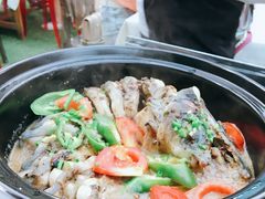 -刘姐啤酒鱼民族演艺餐厅(西街总店)