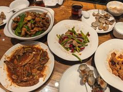 -泉畔人家·老济南经典鲁菜(大明湖店)