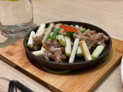 葱姜啫啫牛蛙-香港百合居(LCM置汇旭辉广场店)