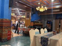 -乡村馕坑肉·烧烤·新疆菜·本地人更爱吃(阿勒泰首店)