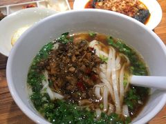 -湘人龙记老长沙米粉(鸟巢店)