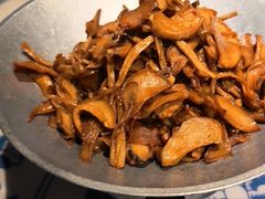 -卢大鲜鱼头捞饭(美利广场店)
