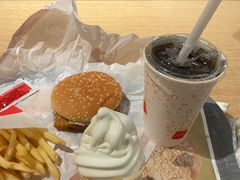 -麦当劳(中山公园龙之梦店)