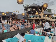 -FINNS Beach Club
