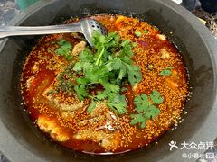 -灶知轩湘西石锅鱼(万佳广场店)