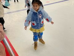 -冰纷万象滑冰场(二七万象城店)