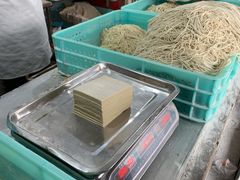 黑馄饨皮-华良切面店(航建大楼店)
