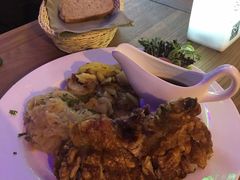 烤猪肘-Paulaner·德国帕拉娜自酿啤酒餐厅(海上世界店)