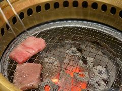 -山川小町·极番烧肉(新地假日广场店)