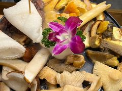 -一朵菌·野生菌探索家火锅(南亚店)