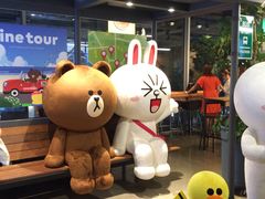-LINE FRIENDS Garosu-gil Flagship Store