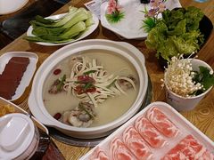 -骨捞专家·金华砂锅(西田城购物中心店)