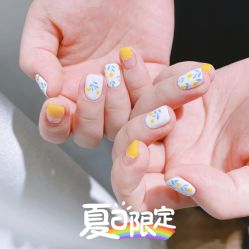 -柴小姐美睫美甲