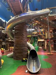 -卡通尼·Safari非洲探索乐园·生日会(金桥国际商业广场店)