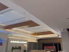 -肥肥虾庄·金牌油焖大虾(汉口城市广场店)