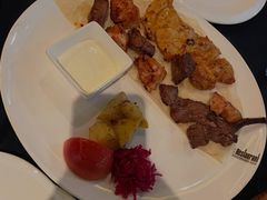 -Efes Turkish & Mediterranean Cuisine 艾菲斯餐厅(陆家嘴店)
