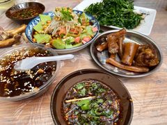 -王万妈卤猪脚(青岩交通路)