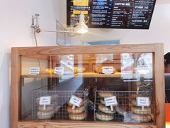 面包甜点陈列柜-Catch Bagel(芳草地店)